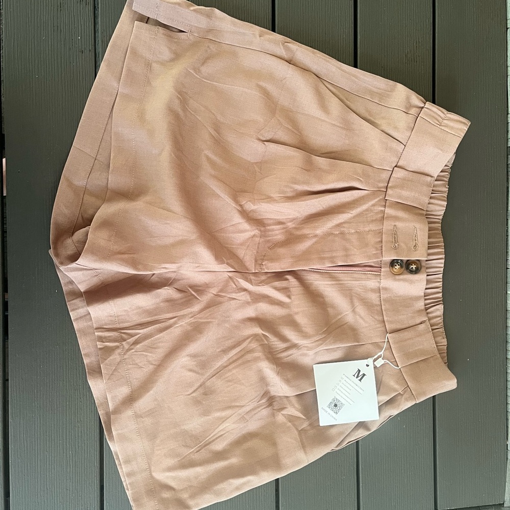 Stylish Tan Women's Shorts